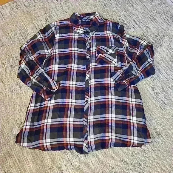 Long Flannel with Printed Back - Picture 3 of 6